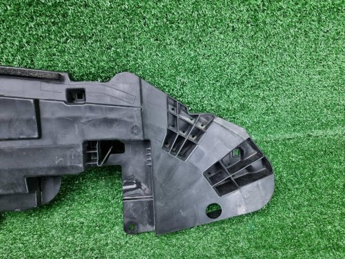 Пыльник переднего бампера Toyota Camry xv70 17-нв