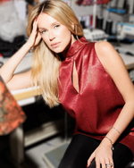 Шелковое платье мини с воротом "стойка"