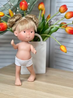 Кукла Nines виниловая 30см PIPPA без одежды (2899W1)