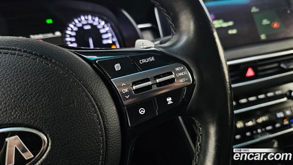 Kia K7 (Cadenza) Premier Hybrid Prestige (03.2020)