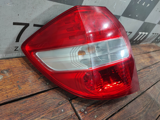 Фонарь задний левый Honda Fit 2 (GE) 07-14 Б/У Оригинал 33550TF0J51