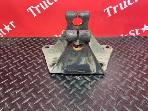 Кронштейн передней рессоры