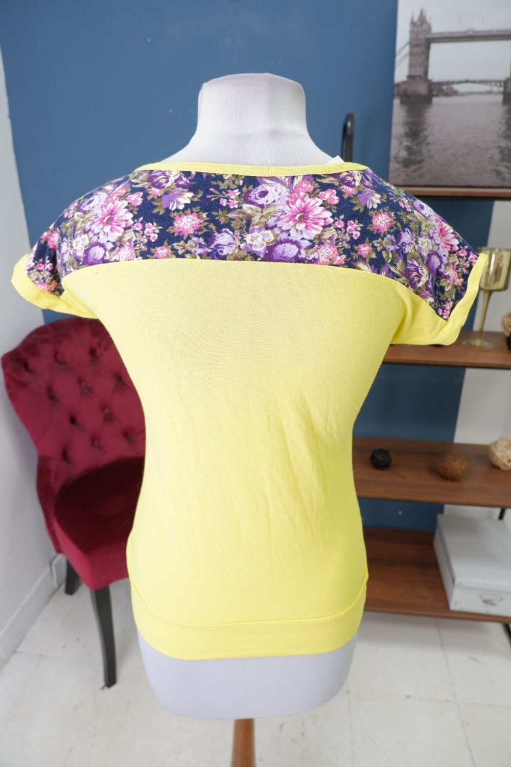 Футболка яркая 44 размер