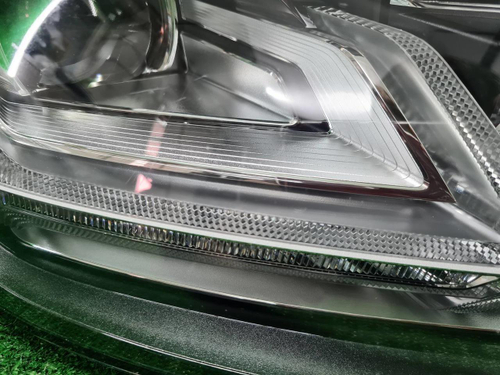 Фара правая Audi Q7 2 (2015-2019) LED