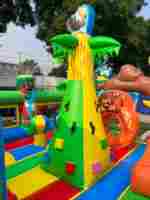 Коммерческий надувной батут «Звериная команда», 9х5х5 м