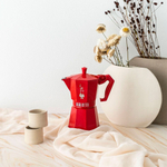 Гейзерная кофеварка Bialetti Moka Express Red 6 чашек
