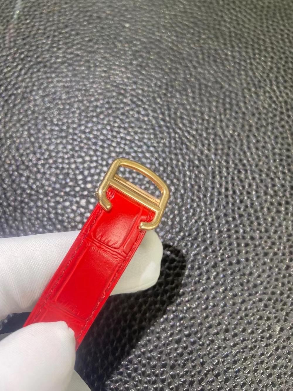 Cartier Ronde Must Watch