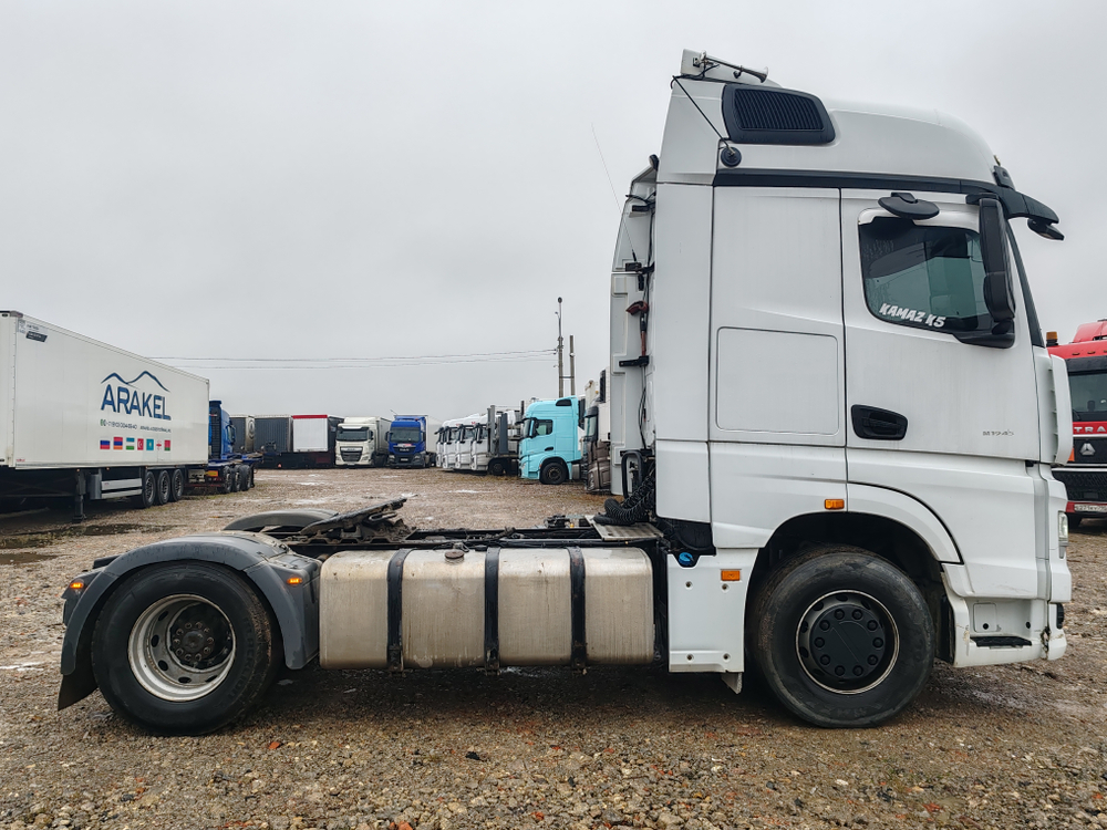 КамАЗ 54901 4x2 Седельный тягач 54901-94 (Дизельный, 11,9 л, 450 л.с., АТ)
