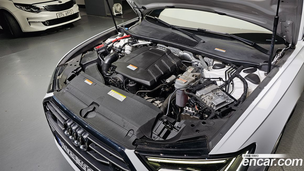 Audi A6 (C8) 45 TFSI Premium (07.2020)