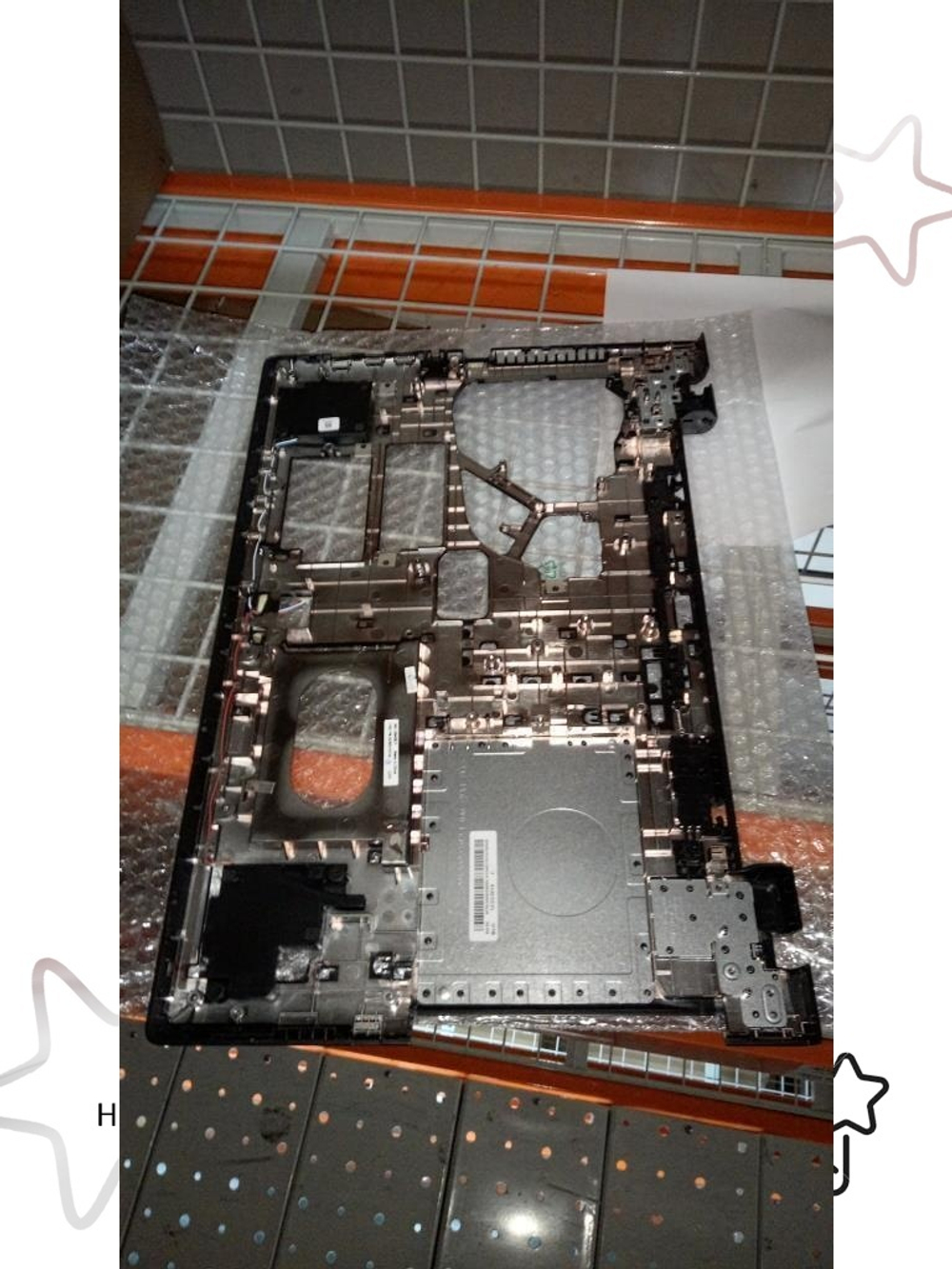 Нижняя часть корпуса (поддон) для ноутбука Lenovo Z70-80, чёрная, с динамиками (5CB0H15124), оригинал