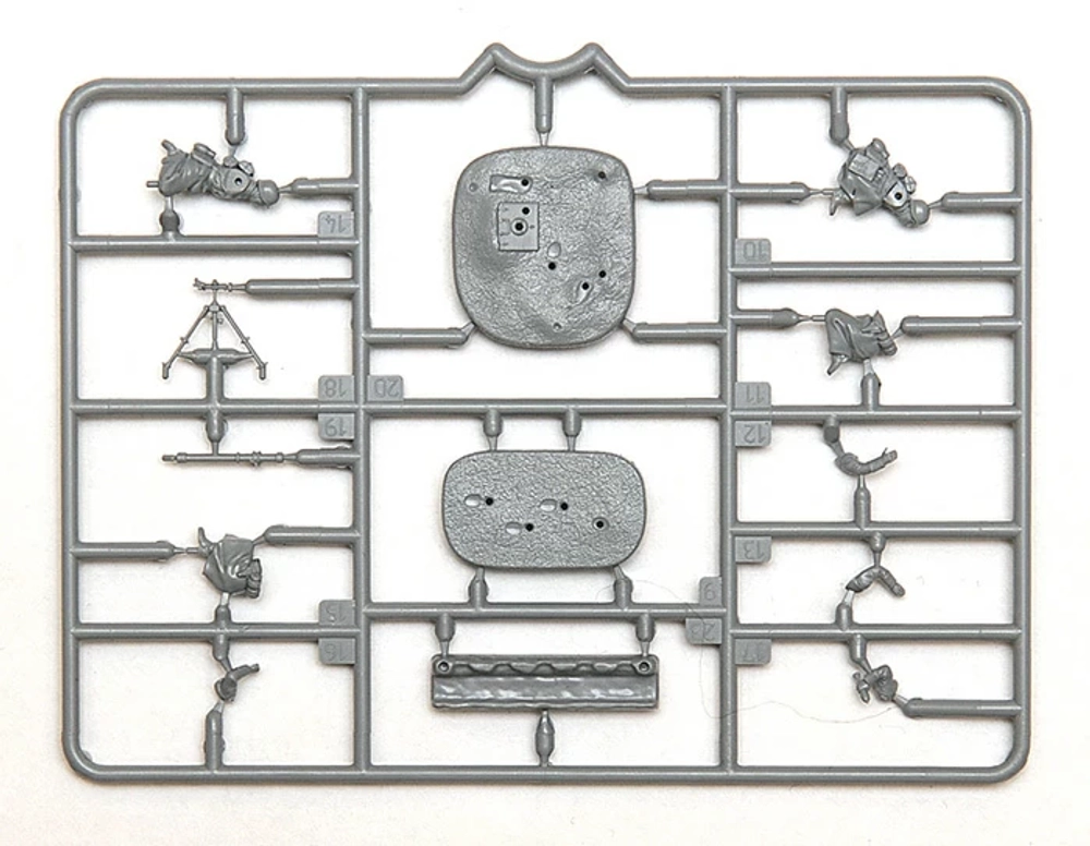 Немецкий 81-мм миномёт с расчётом 1941-1945 (зима)