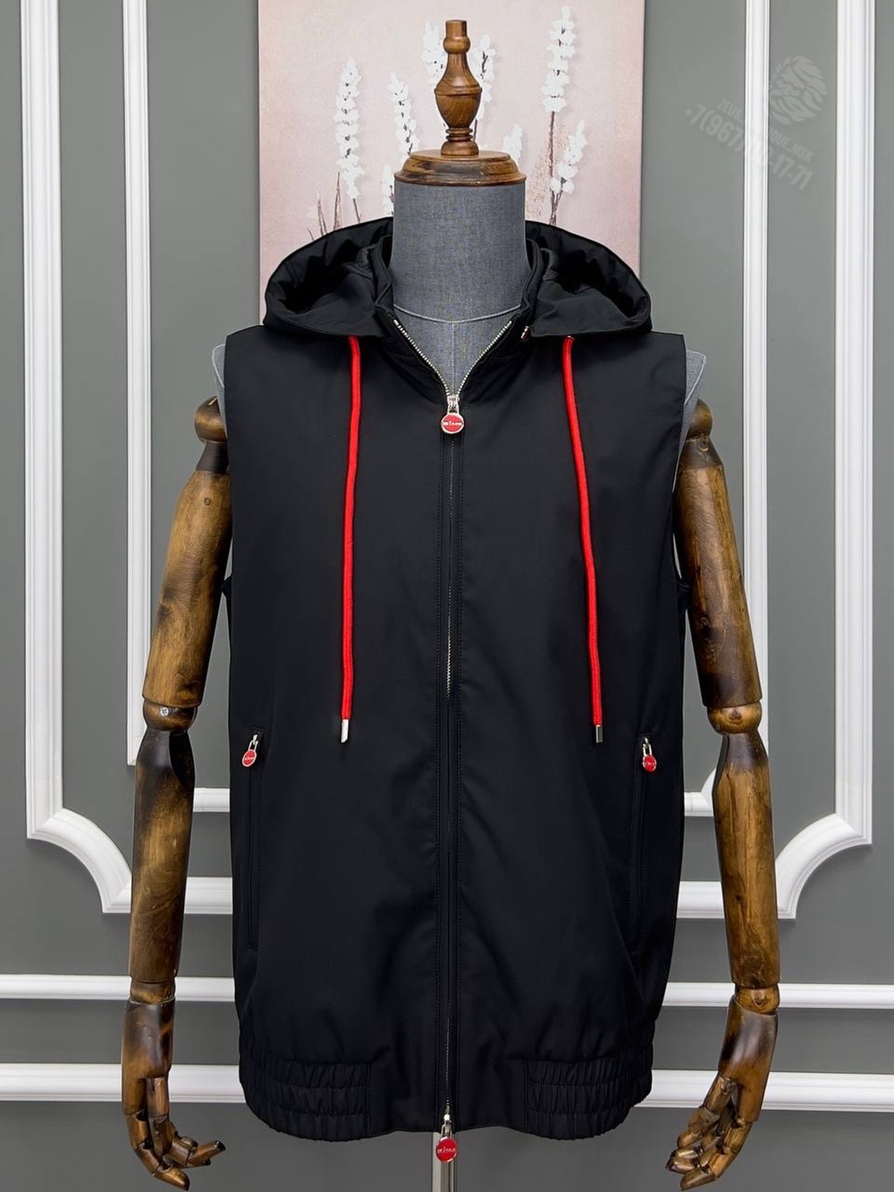 Жилет Kiton
