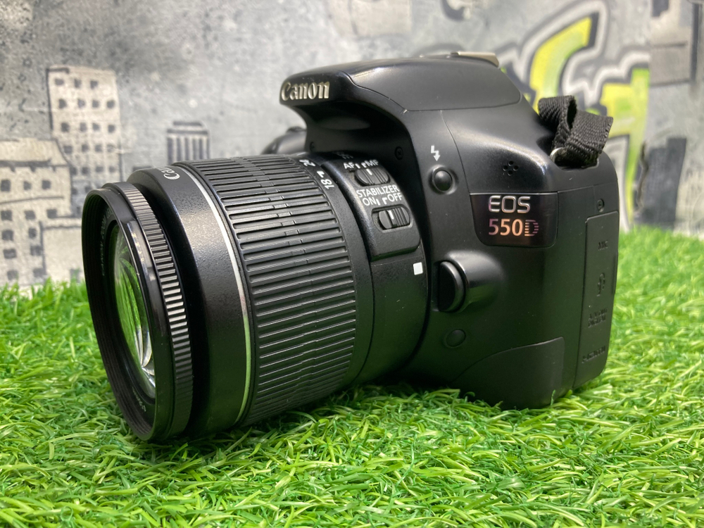 Canon 550D Kit 18-55mm 3.5-5.6 II IS 10.000 кадров