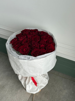 Букет из красной розы ХЕРТС 25 шт