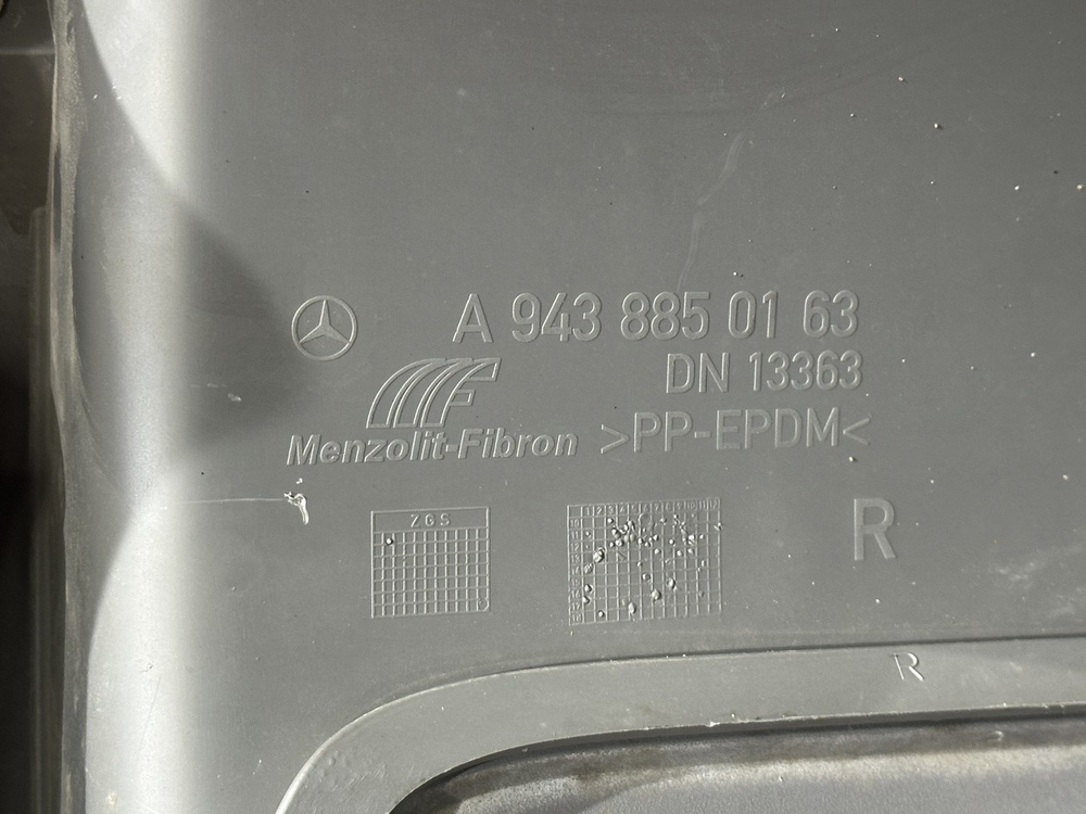 Угол бампера правый