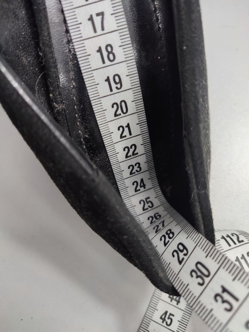 Туфли Donna Moda сдержанные 38 размер