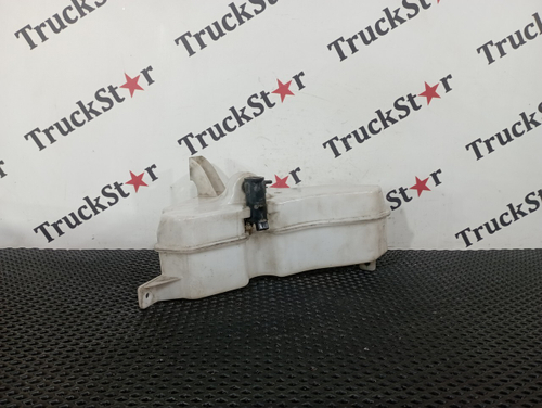 Бачок омывателя лобового стекла 2023г