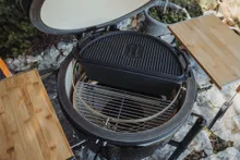 Керамический угольный гриль Monolith One.66, 52 см, чёрный, с ножками и столиками