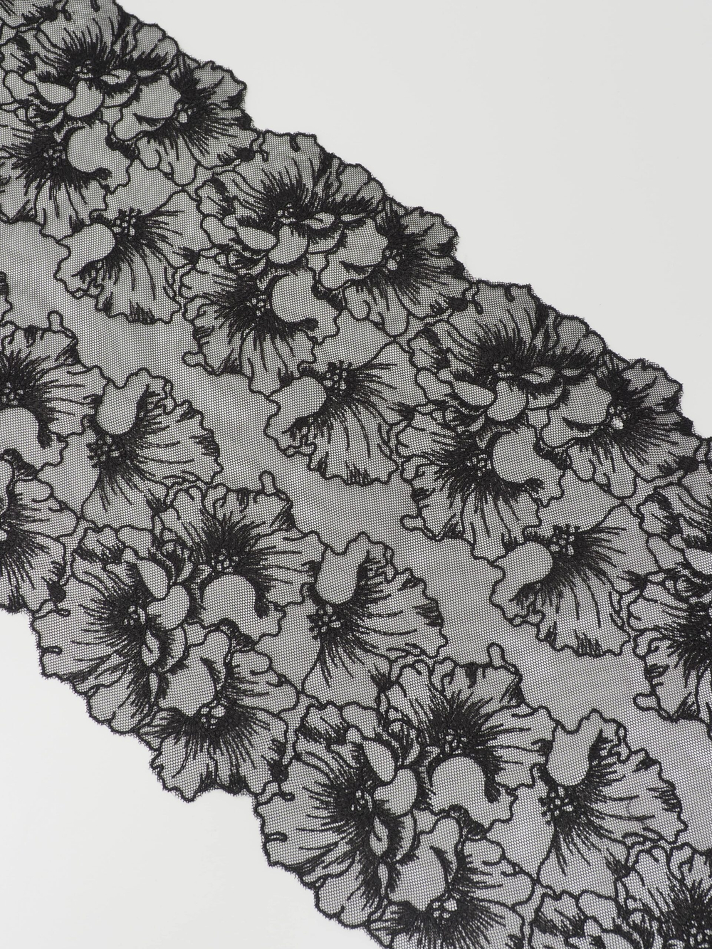 Вышивка на сетке черная неэластичная ширина 22 см