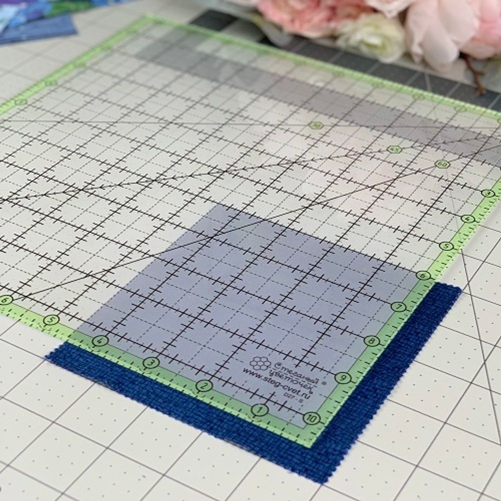 Линейка для пэчворка в дюймах, 10 ½ х 10 ½" (арт. D27-S)