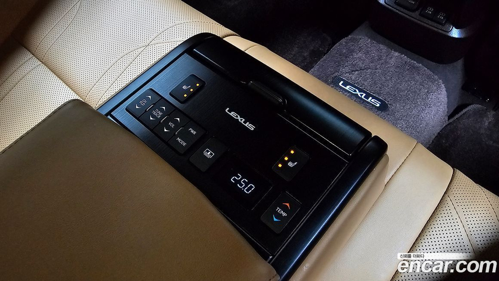 Lexus ES300h 7 Generation Luxury Plus (05.2020)