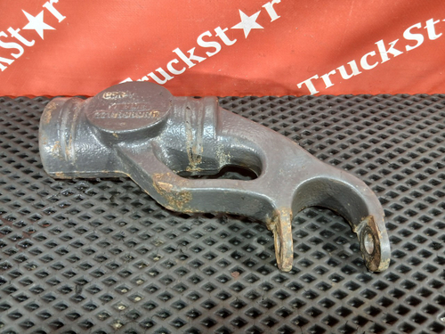 Кронштейн амортизатора переднего правый