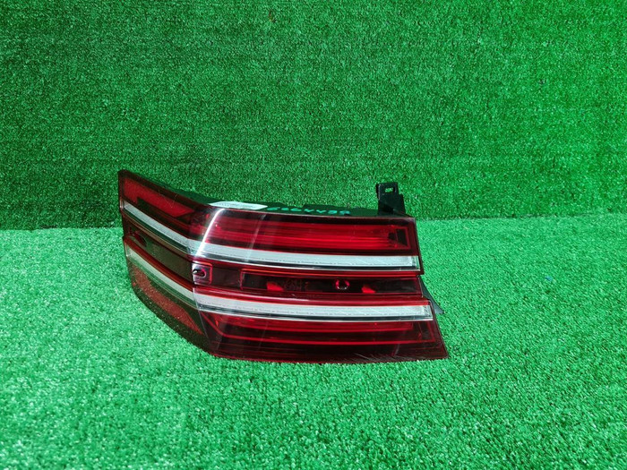 Фонарь левый внешний Genesis G80 2 (2020-н.в.)