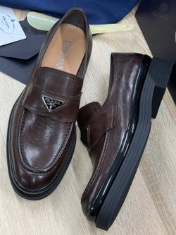 Лоферы Prada