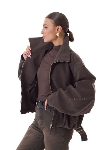 Объемная куртка шоколадного цвета из замши