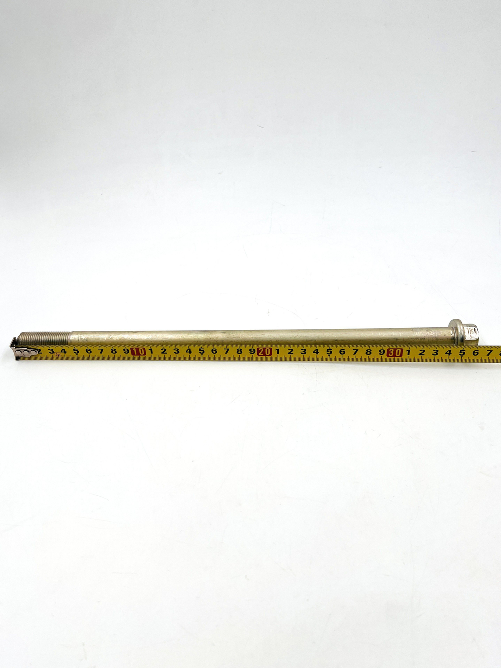 Ось нижнего рычага М16х347 ВАЗ 2121, 2123 Нива Шевроле