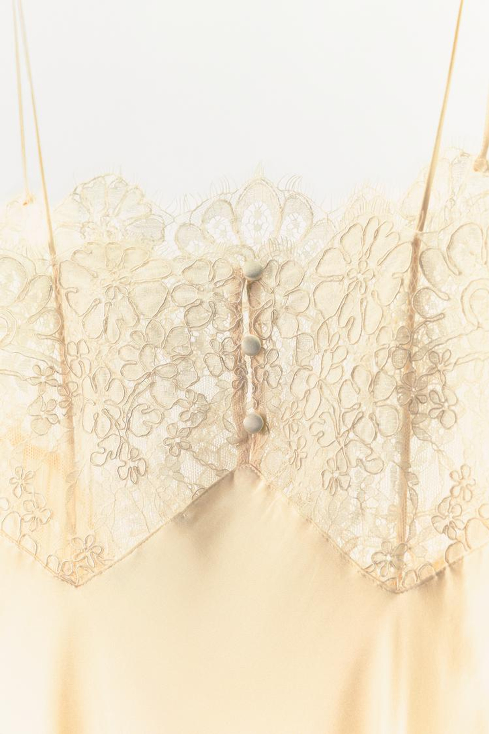 ZARA АТЛАСНОЕ ПЛАТЬЕ-КОМБИНАЦИЯ С КРУЖЕВОМ, ЭКРЮ