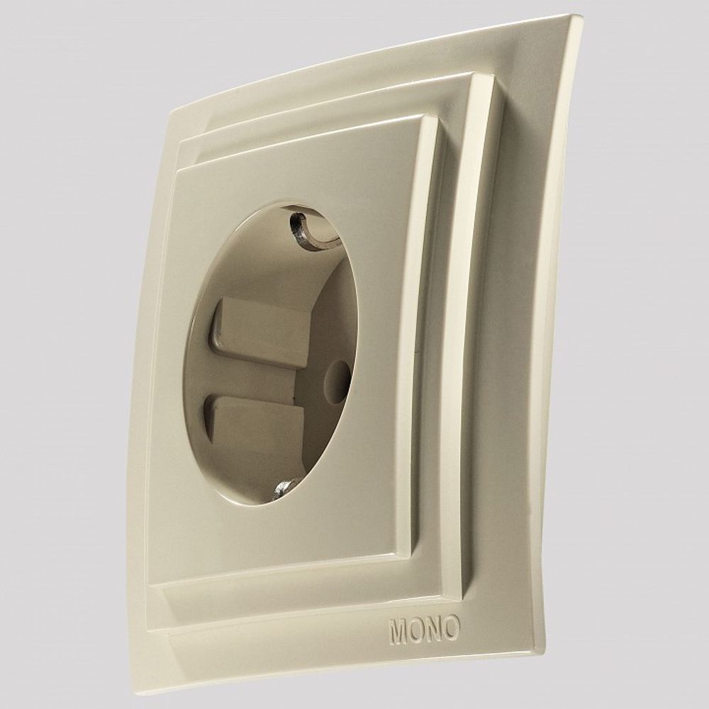 Розетка с заземлением Mono Electric Larissa 103-171721-117