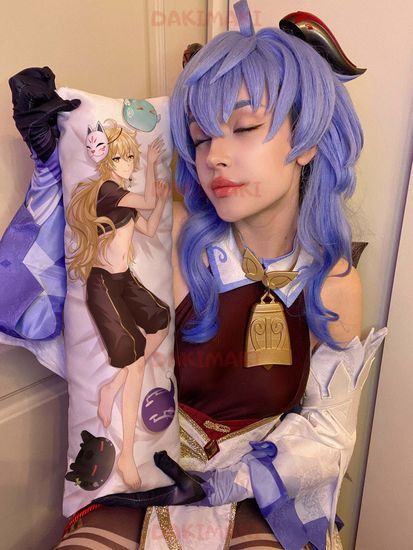 Мини дакимакура Итер Путешественник из Геншин Импакт | Genshin Impact арт. M0997, 60х20 см