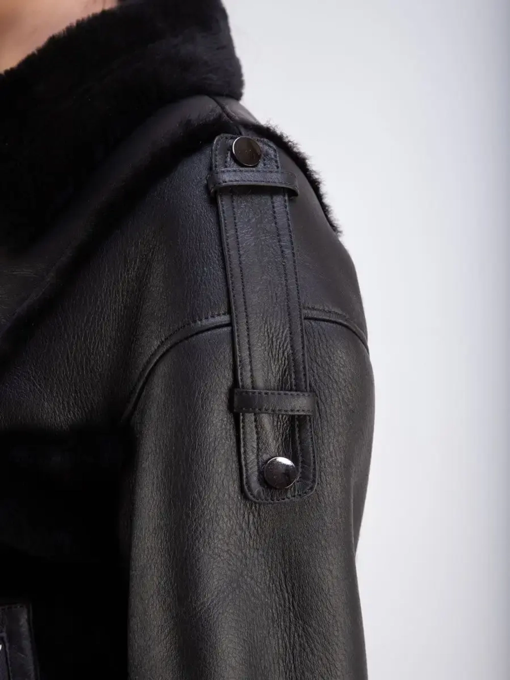 Дубленка женская натуральная зимняя