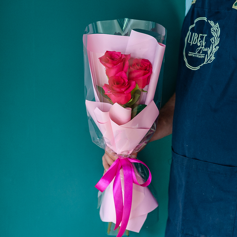Букет из 3 малиновых роз Эквадор