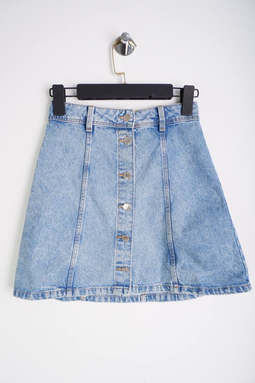 Юбка H&M джинсовая модная, маркировка 32, визуально 38 размер