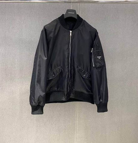 Бомбер Prada