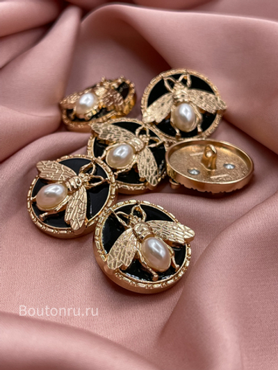 Пуговицы в стиле Гучч. с пчелками золотистые с жемчугом