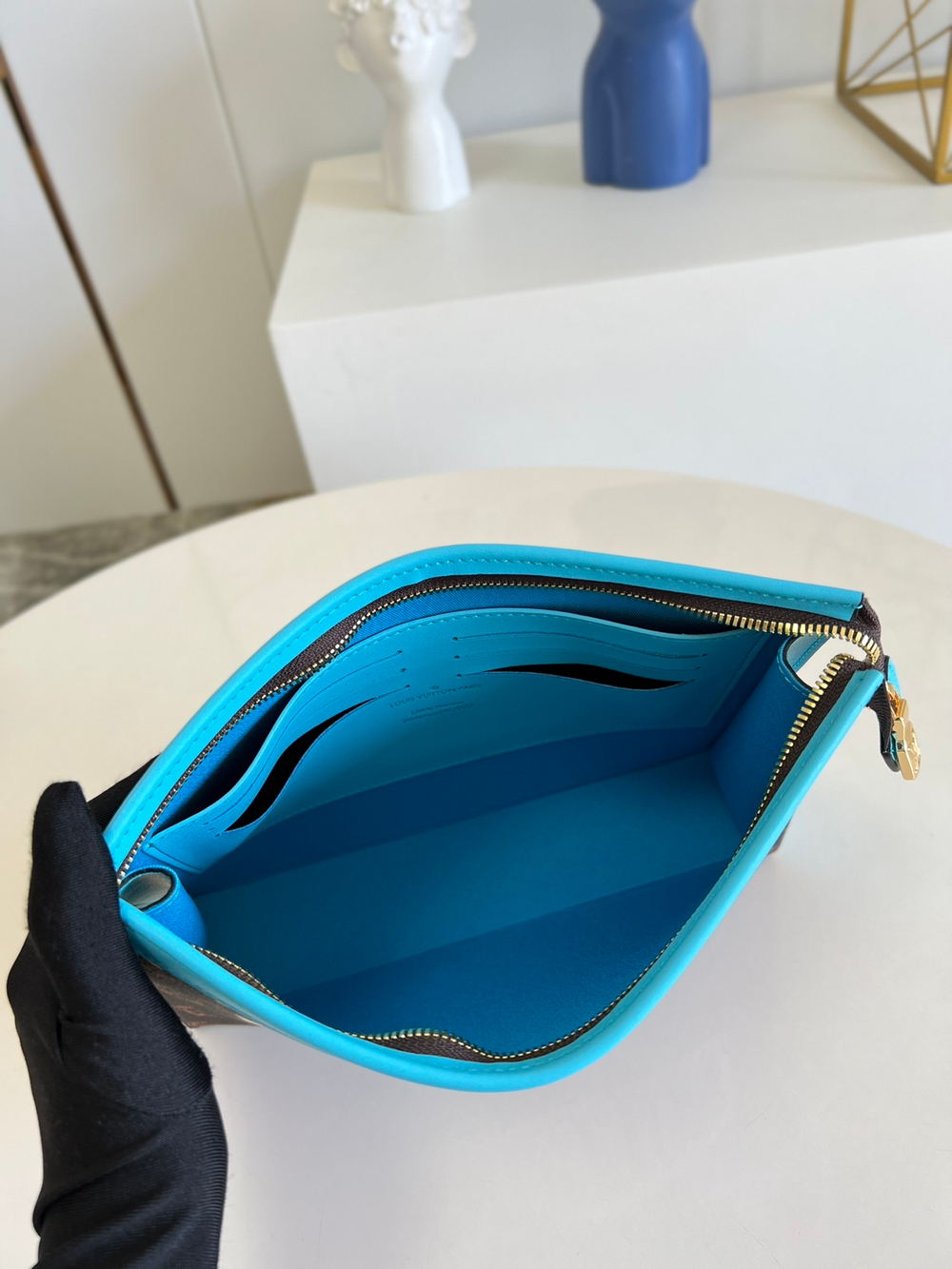Louis Vuitton Pochette Voyage MM