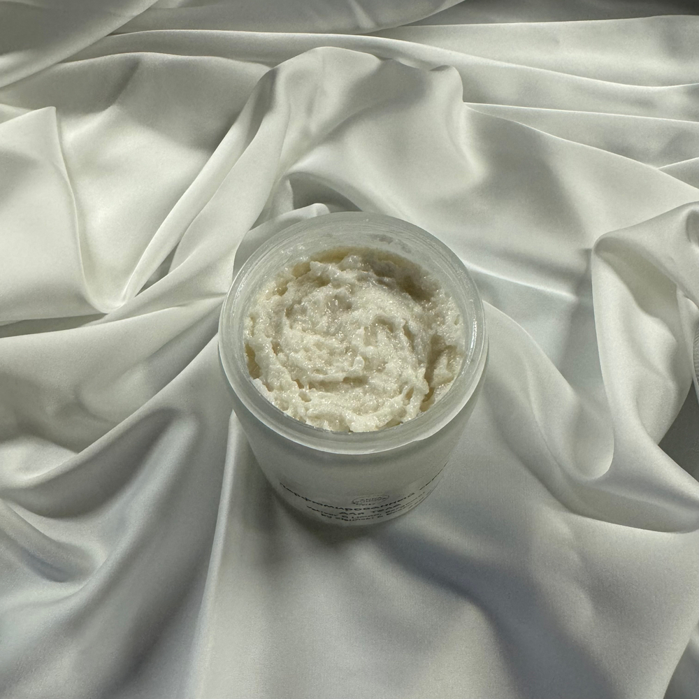 Скраб для тела парфюмированный «Сияй»