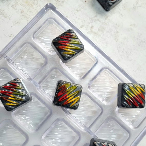 892 | Форма для шоколадных конфет (275х175 мм)