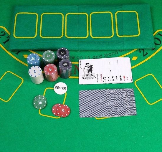 Покер, набор для игры (карты 2 колоды микс, фишки 120 шт.), с номиналом, 57 х 40 см