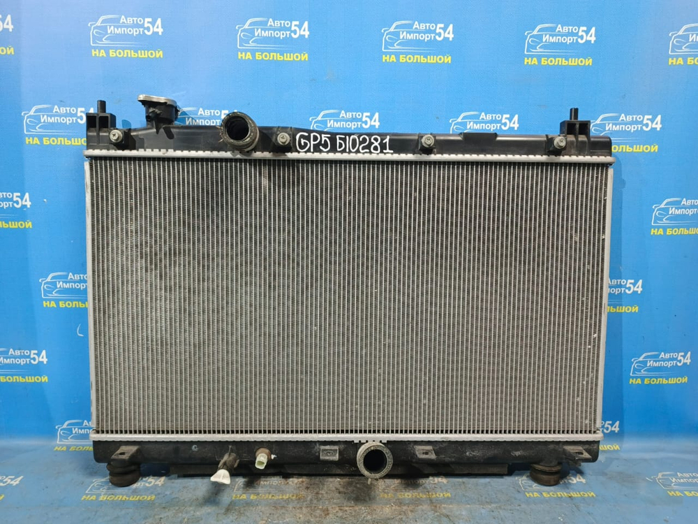 Радиатор двигателя Honda FIT 2013-2015