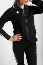 Спортивный костюм черного цвета с полосами Nadya