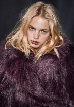 STRADIVARIUS Шуба из искусственного меха, фиолетовый