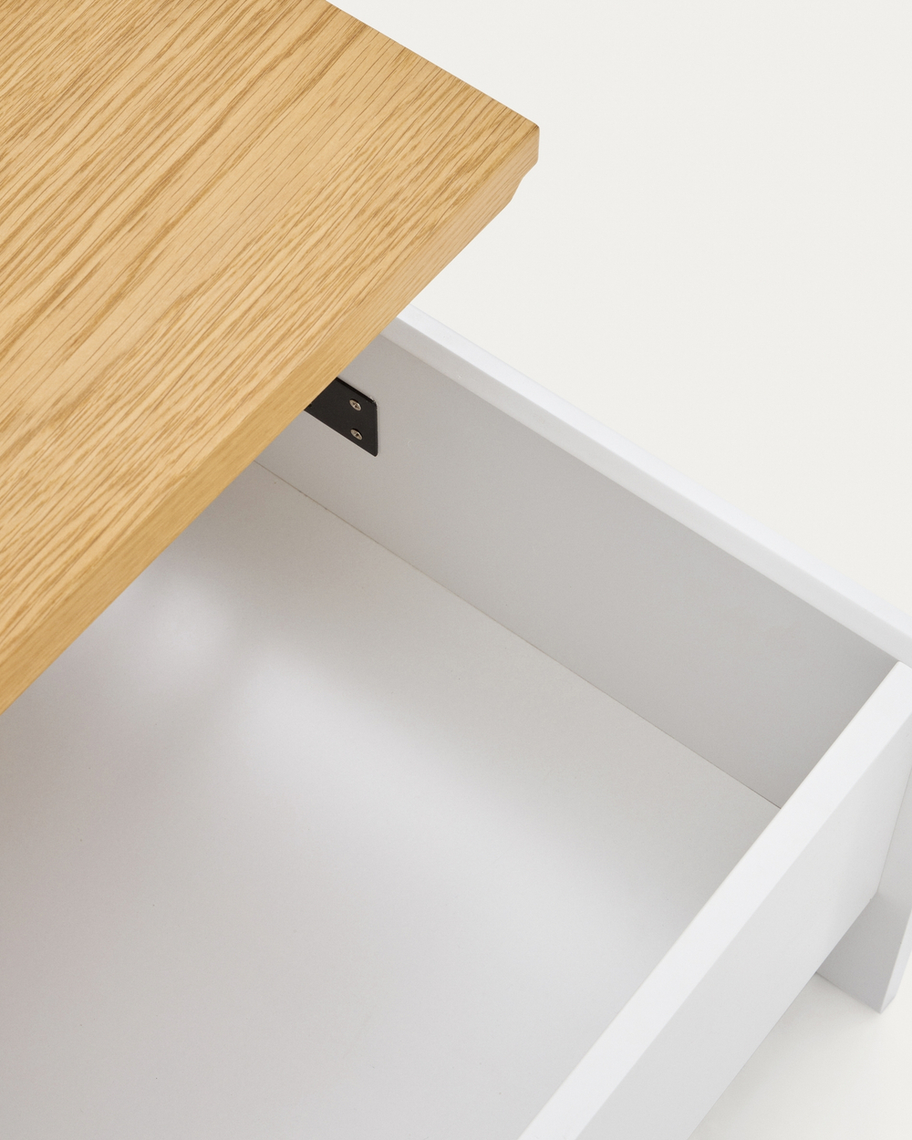 Abilen Подъемный журнальный столик из дуба и белого лака 110 x 60 см FSC 100%