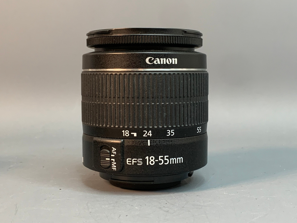 Canon 600D kit 18-55mm 3.5-5.6 III 4.812 Кадров