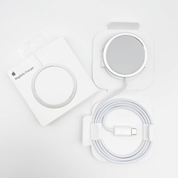 Беспроводное зарядное устройство MagSafe Charger для айфона