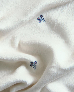 ZARA HOME ДЕТСКИЙ ПЛЕД С ПРИНТОМ, ЭКРЮ