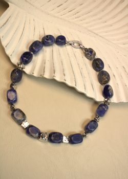 Чокер из содалита «Синий меридиан»